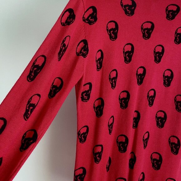 Magaschoni Red + Black Skull Cashmere Blend V Neck Sweater Size L - Picture 4 of 11